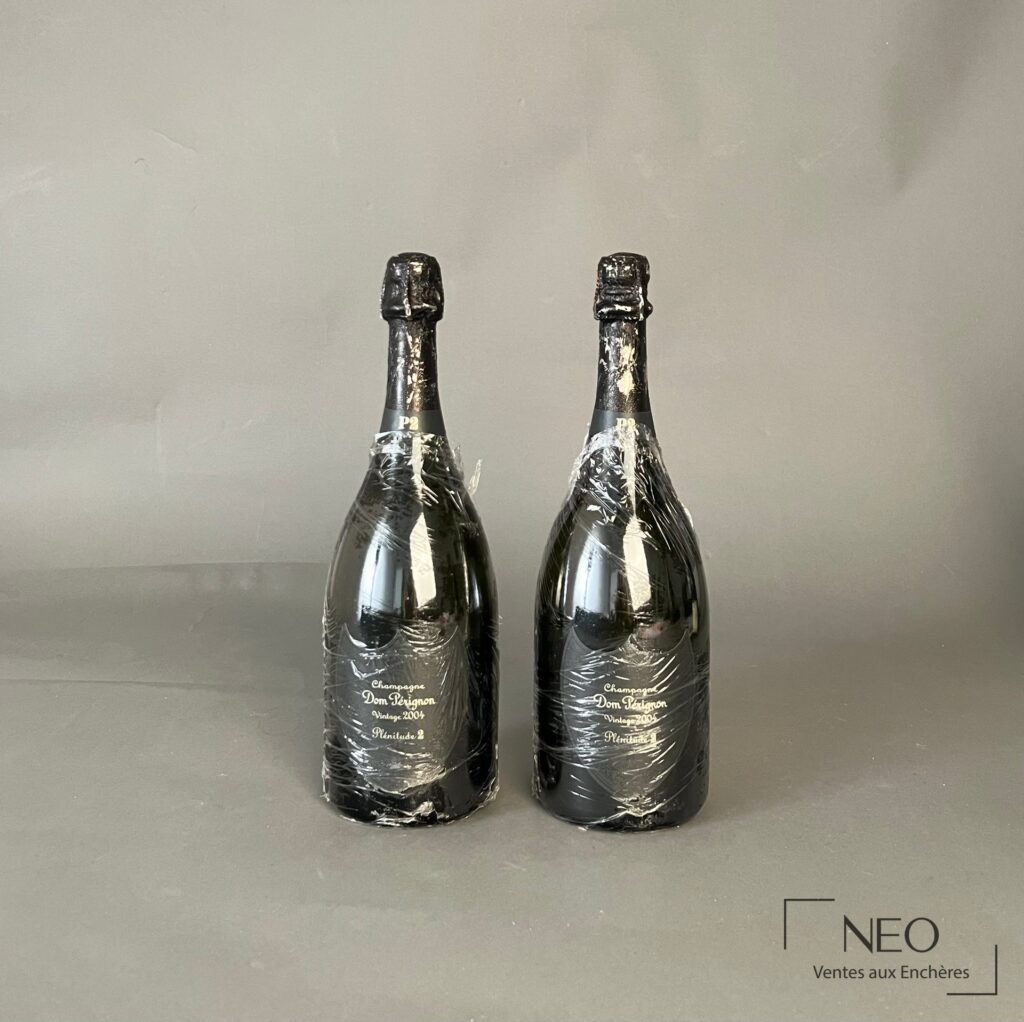 Deux bouteilles de Champagne Dom Perignon Plenitude 2