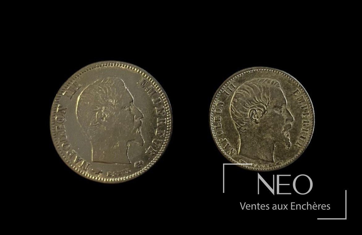Deux pièces de 5 francs or montrant l'avers avec le profil de Napoléon III.