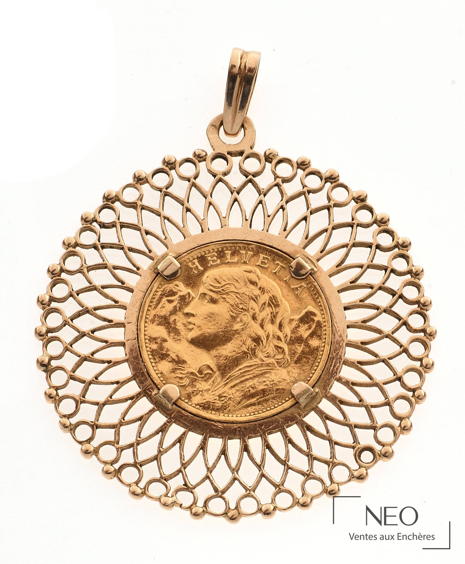 Pendentif en or jaune avec pièce de 20 francs suisse au centre