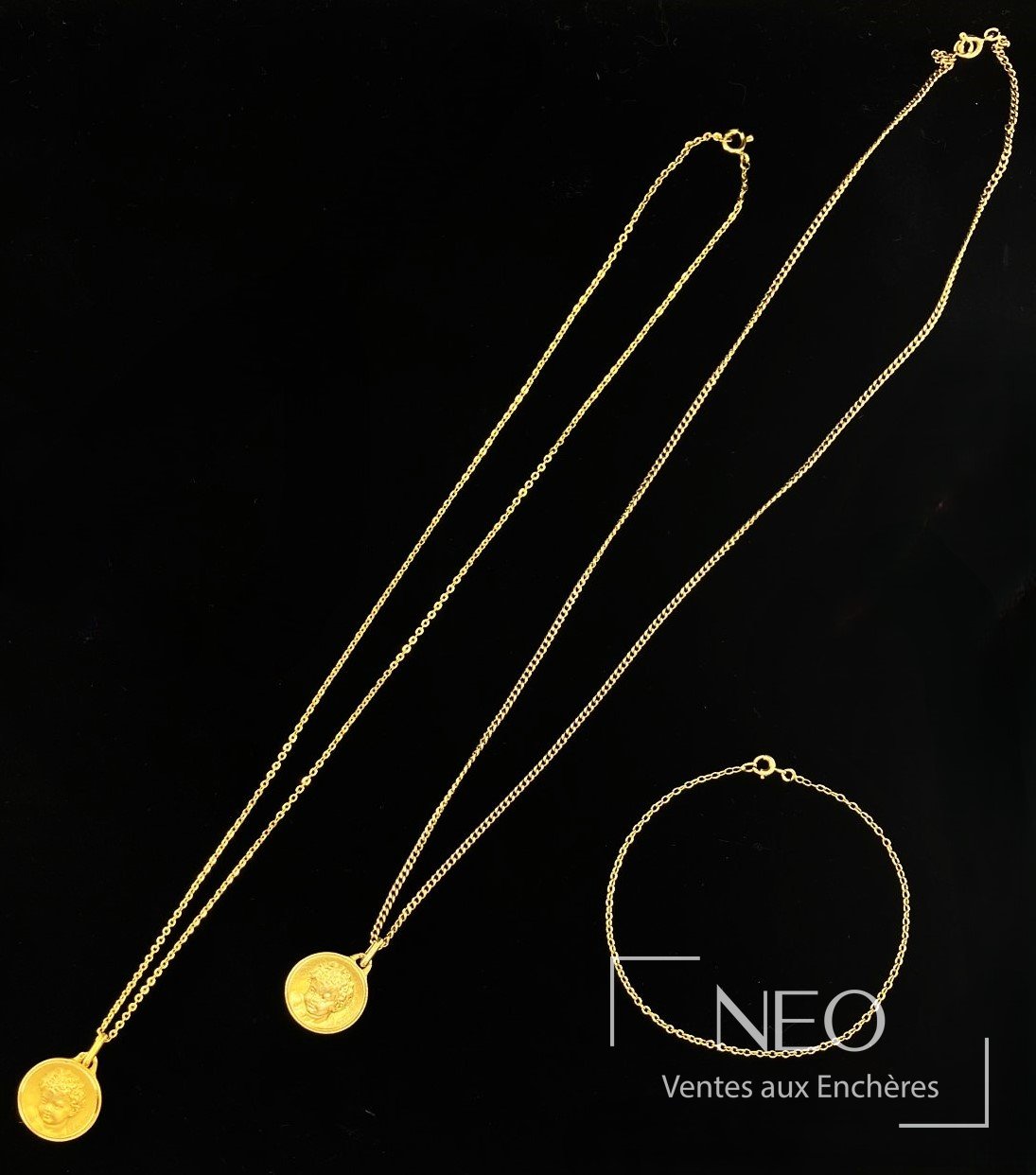 Ensemble de bijoux en or jaune 18 carats signé A. Augis