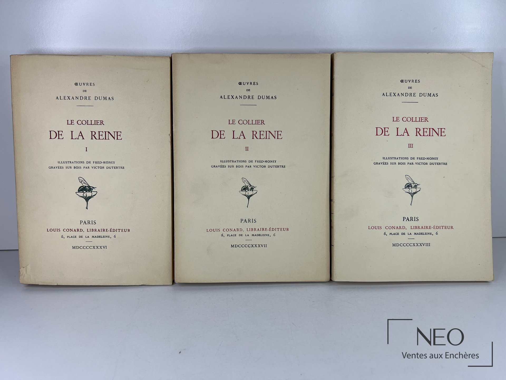 Les trois volumes brochés de Le collier de la reine d’Alexandre Dumas