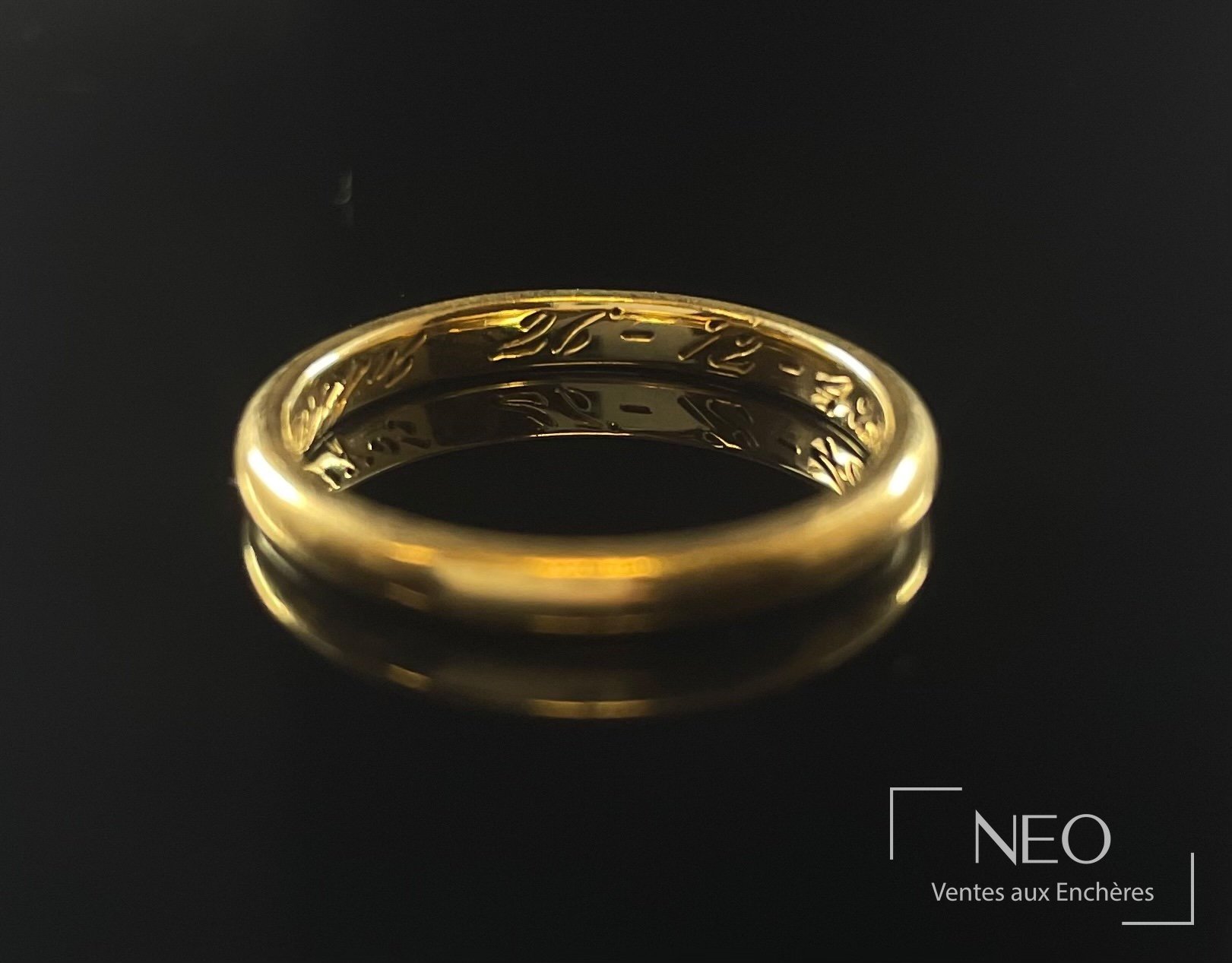 Alliance en or jaune 18 carats gravée, époque contemporaine