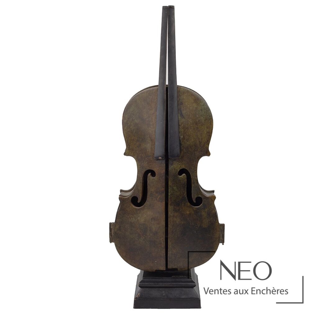 Bronze d'Arman en forme de violoncelle