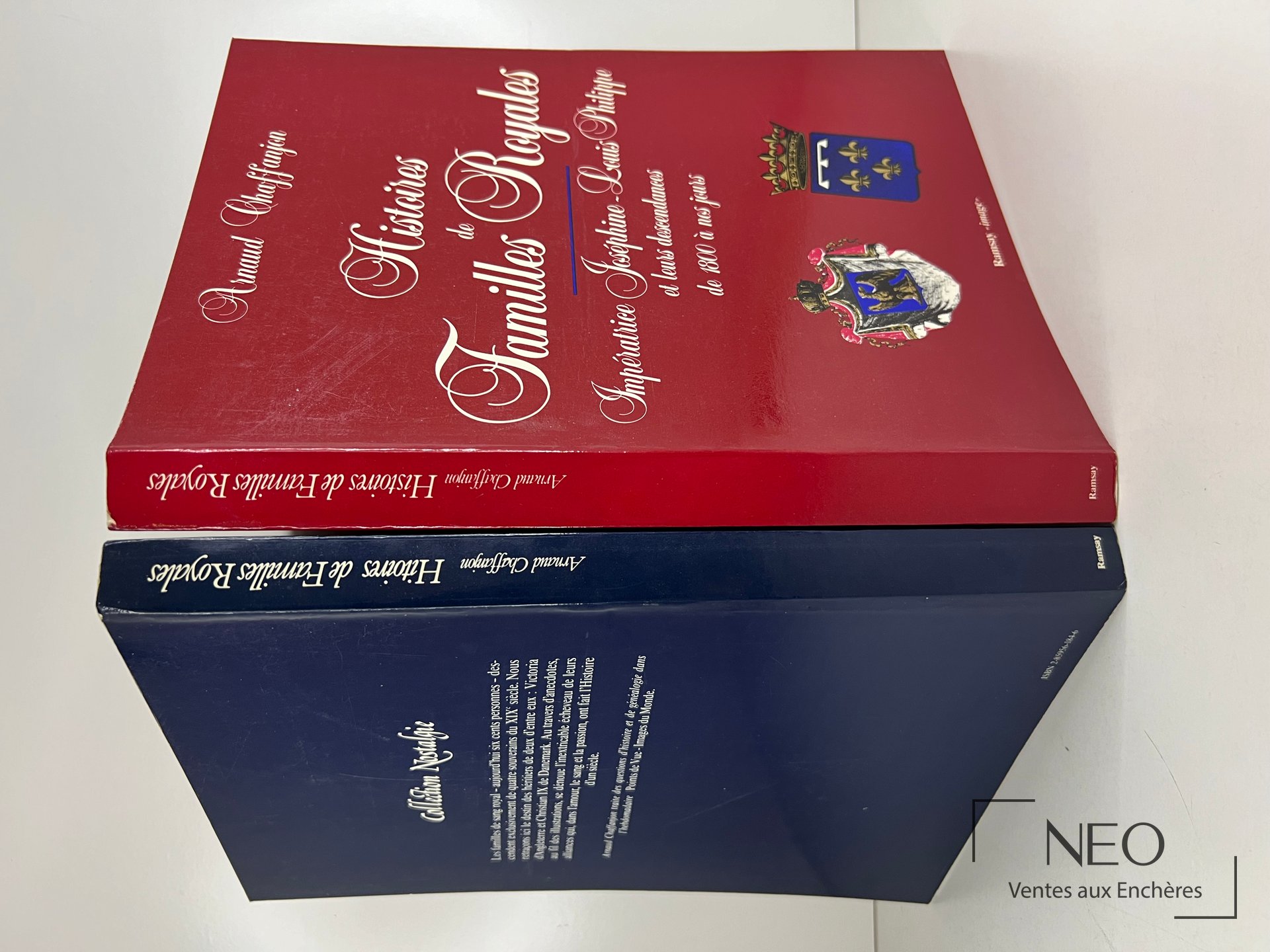 Deux volumes d’Arnaud Chaffanjon
