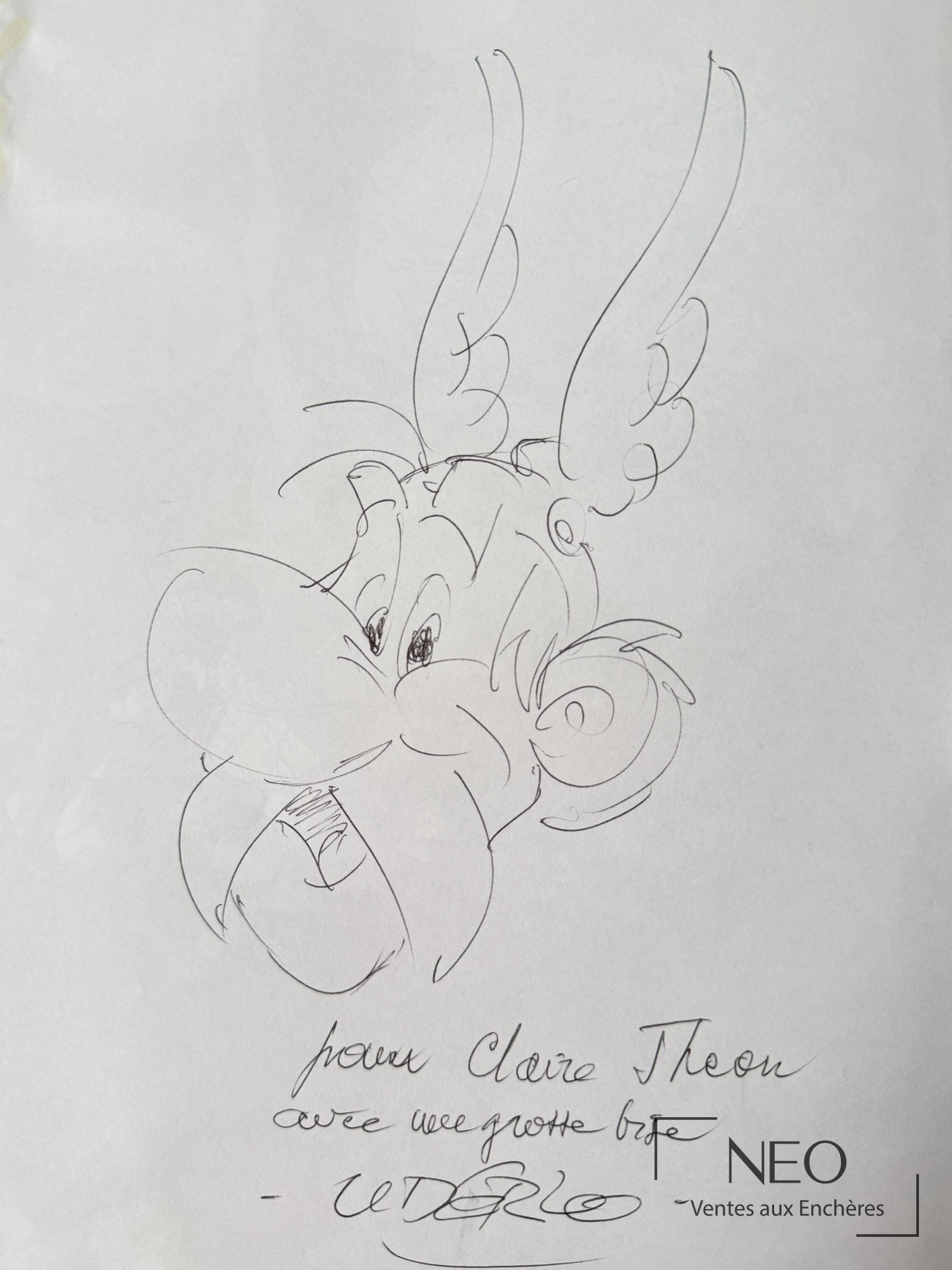Dédicace dessinée d’Astérix sur une page blanche