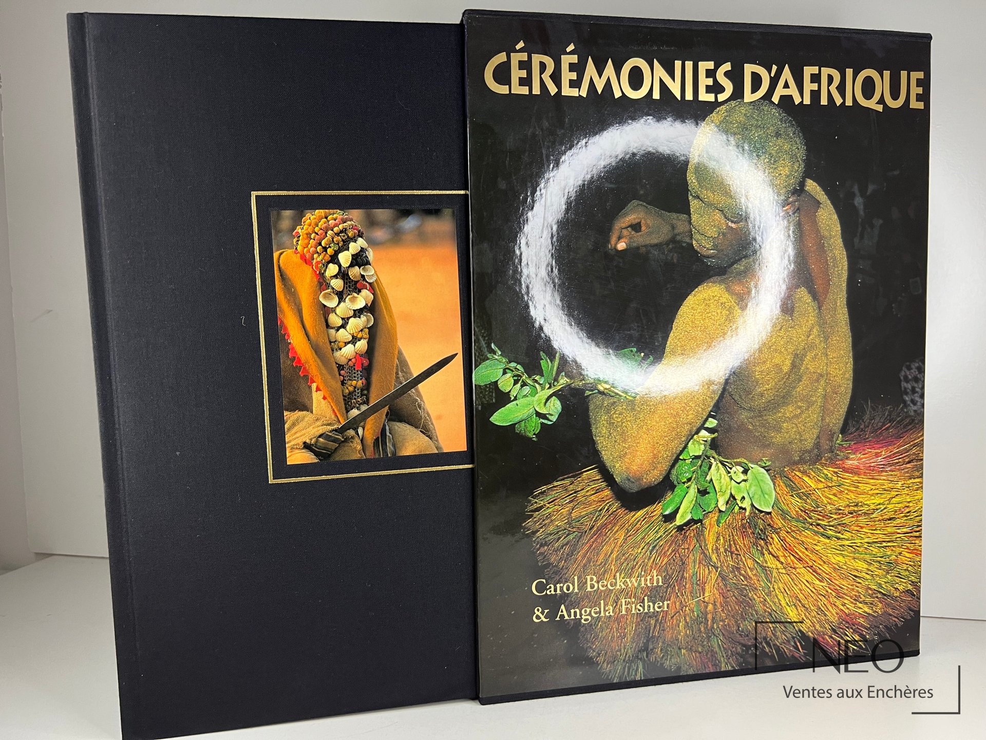 Couverture du coffret illustré Cérémonies d'Afrique de Beckwith et Fisher