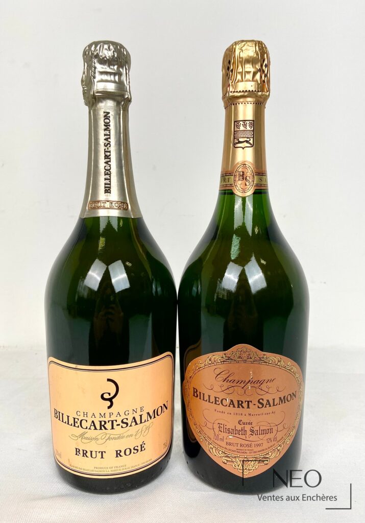 Deux bouteilles de champagne Billecart-Salmon vues de face