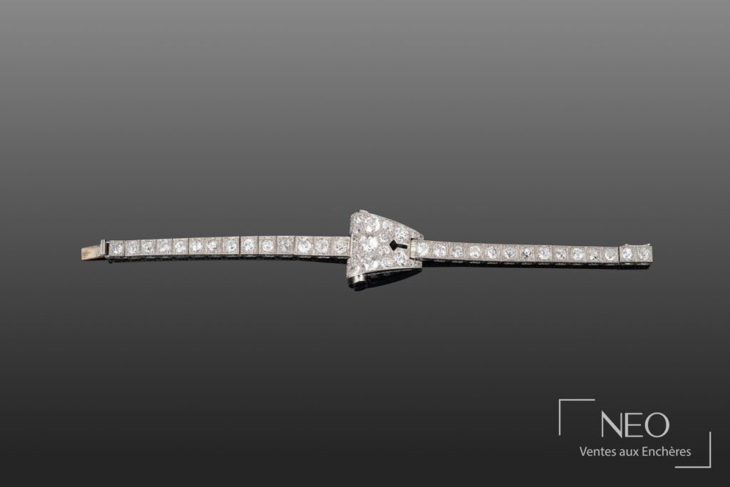 Bracelet articulé en platine pavé de diamants