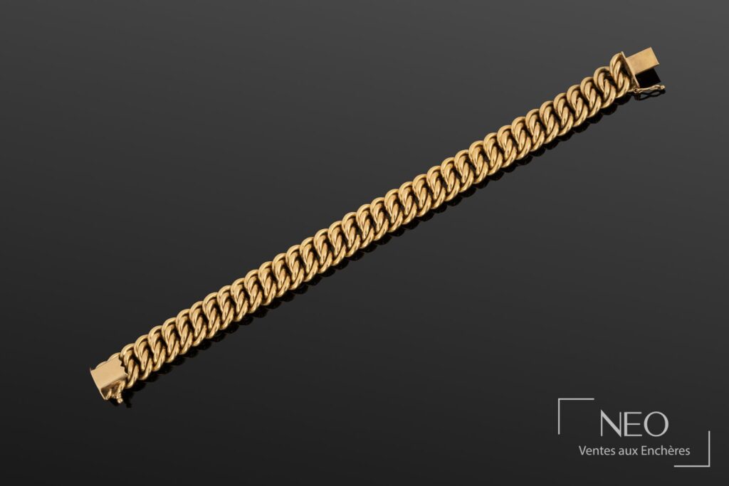 Bracelet en or jaune à maille américaine