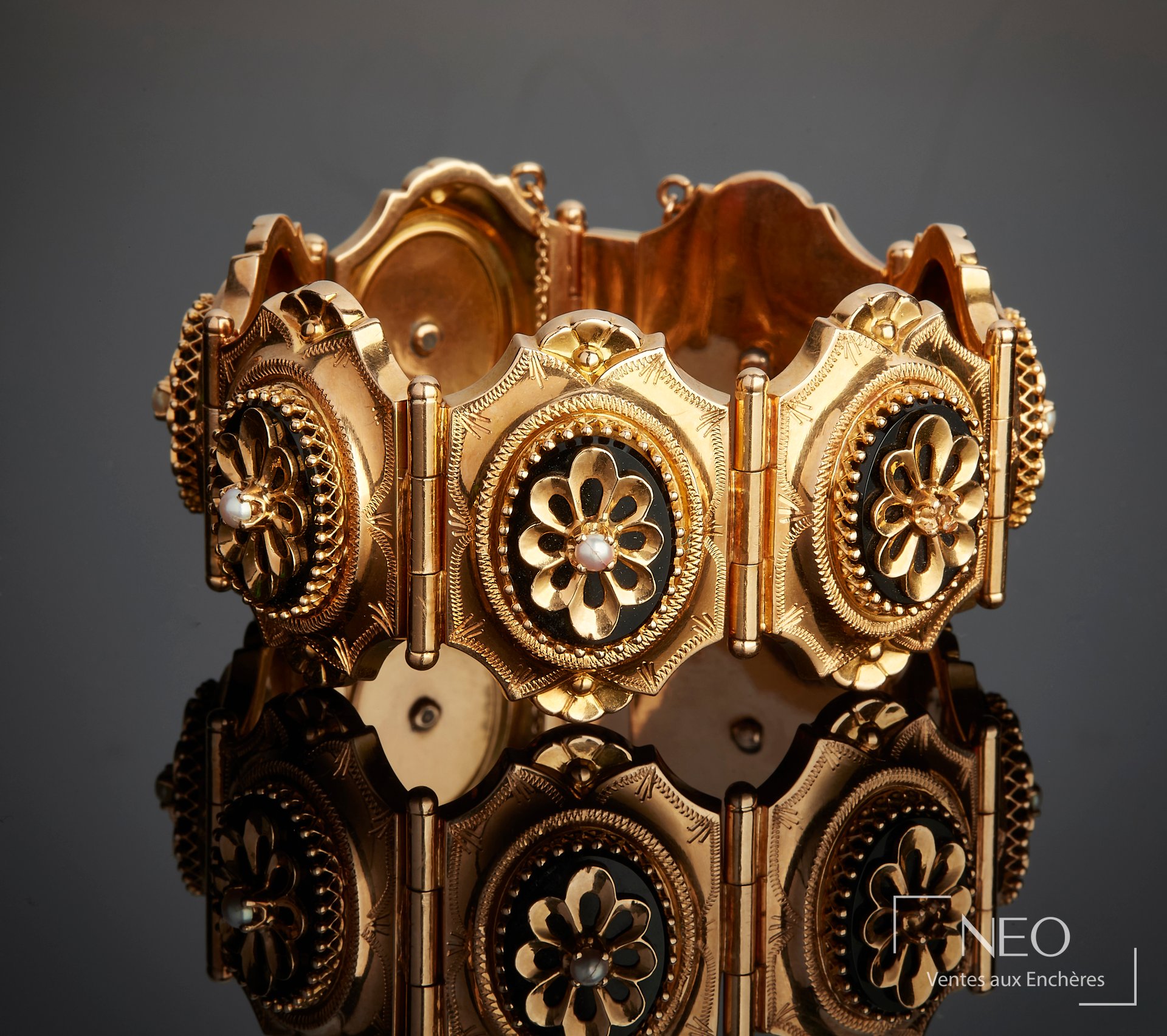 Bracelet en or jaune 18 carats articulé Napoléon III
