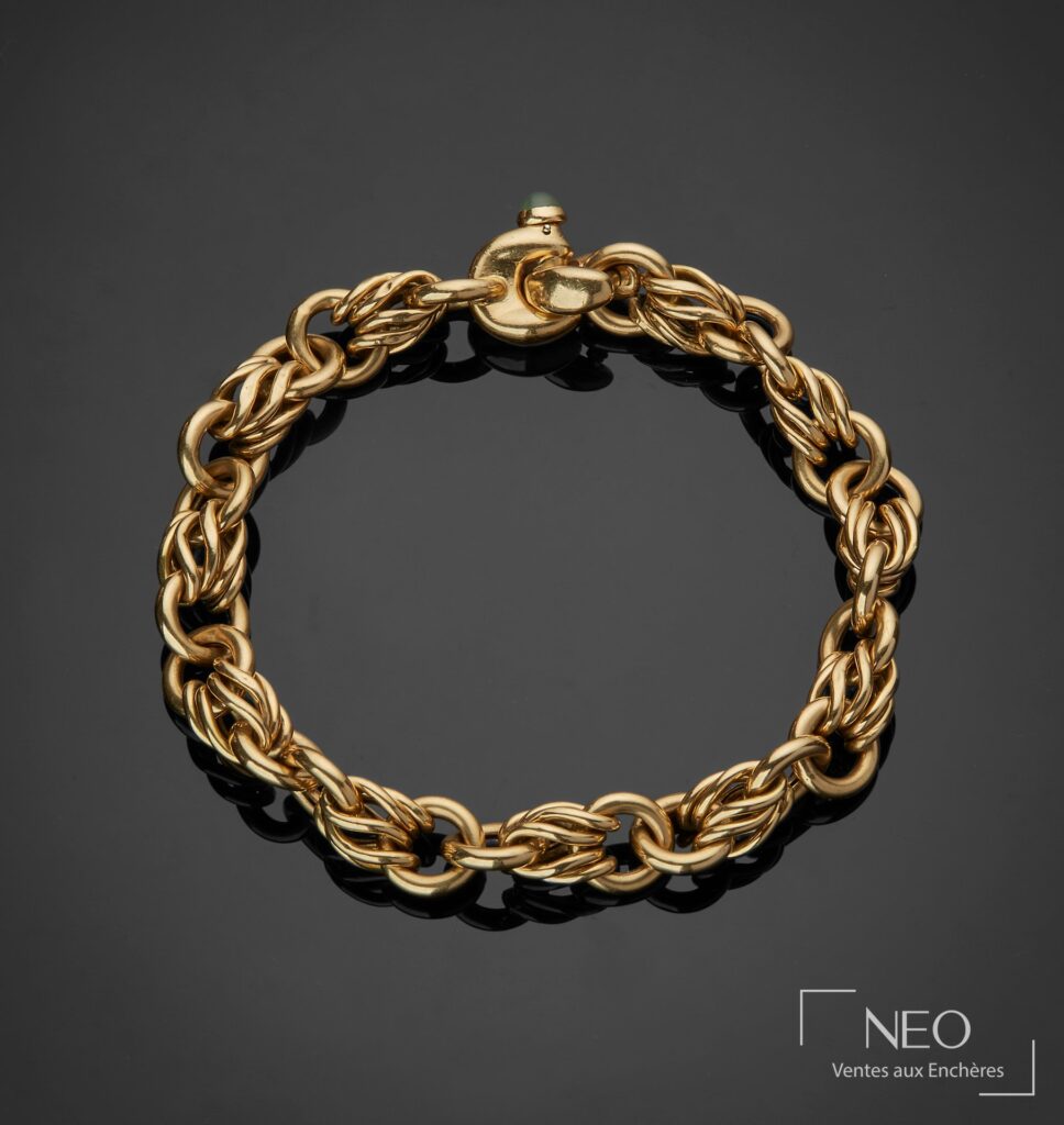 Bracelet en or jaune à mailles fantaisie vu de face
