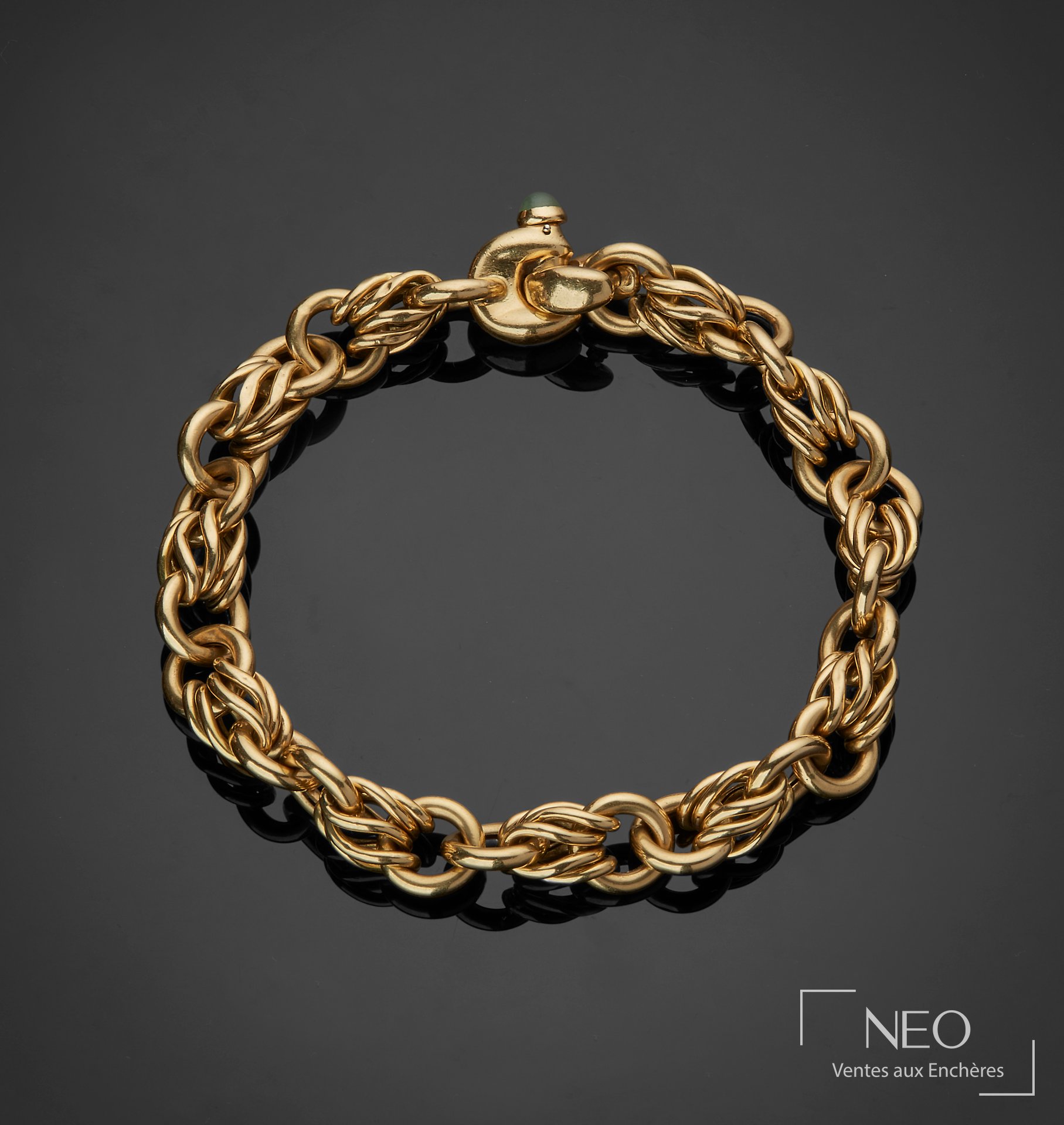 Bracelet en or jaune à mailles fantaisie vu de face