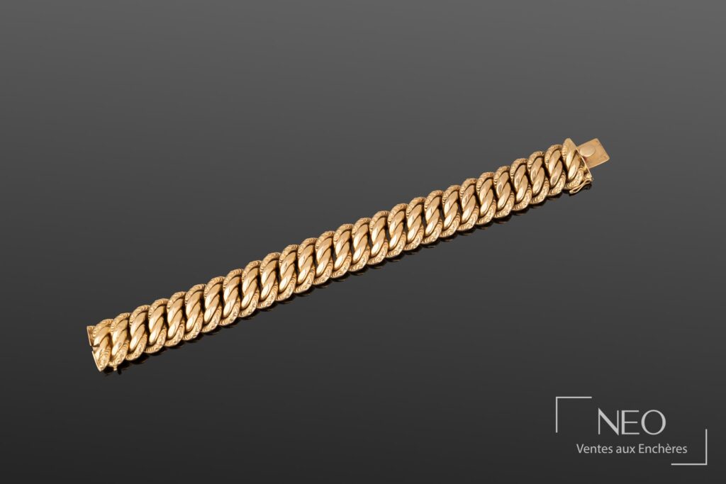 Bracelet souple en or rose à maille américaine vu de face