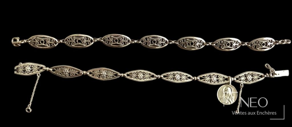 Deux bracelets en or jaune à maille filigrane