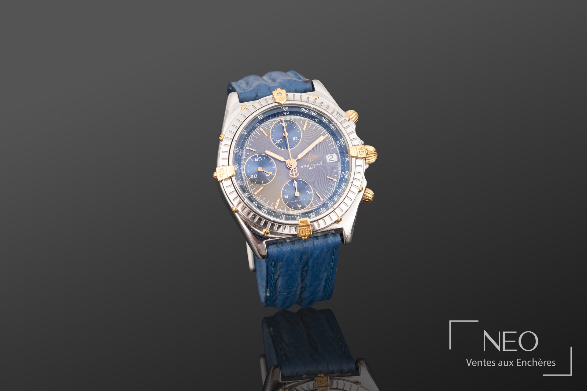 Breitling Chronomat chronographe au cadran gris ardoise et bracelet bleu