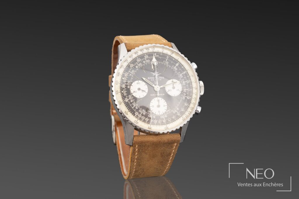 Breitling LIP Navitimer à cadran noir avec compteurs blancs et lunette de navigation