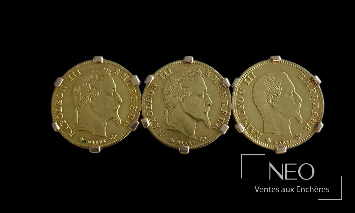 Broche montée de trois pièces de 5 francs or Napoléon III