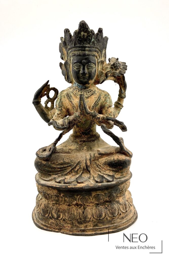 Buddha en bronze de face