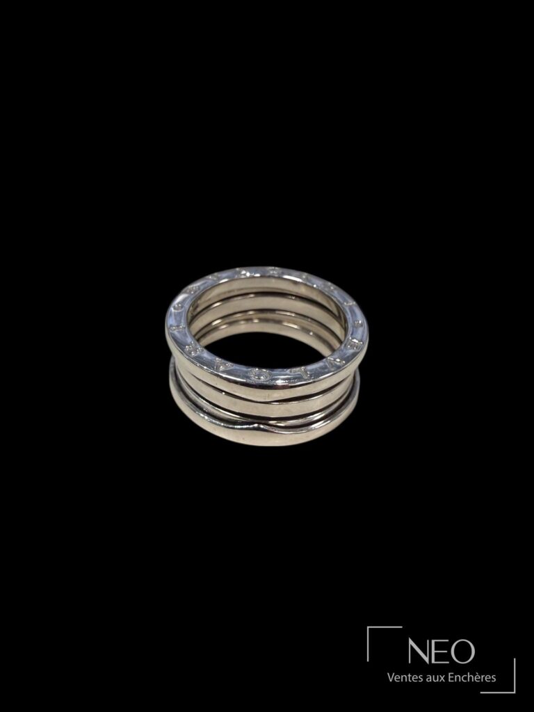 Bague Bulgari B.zero1 en or gris 18 carats vue de face