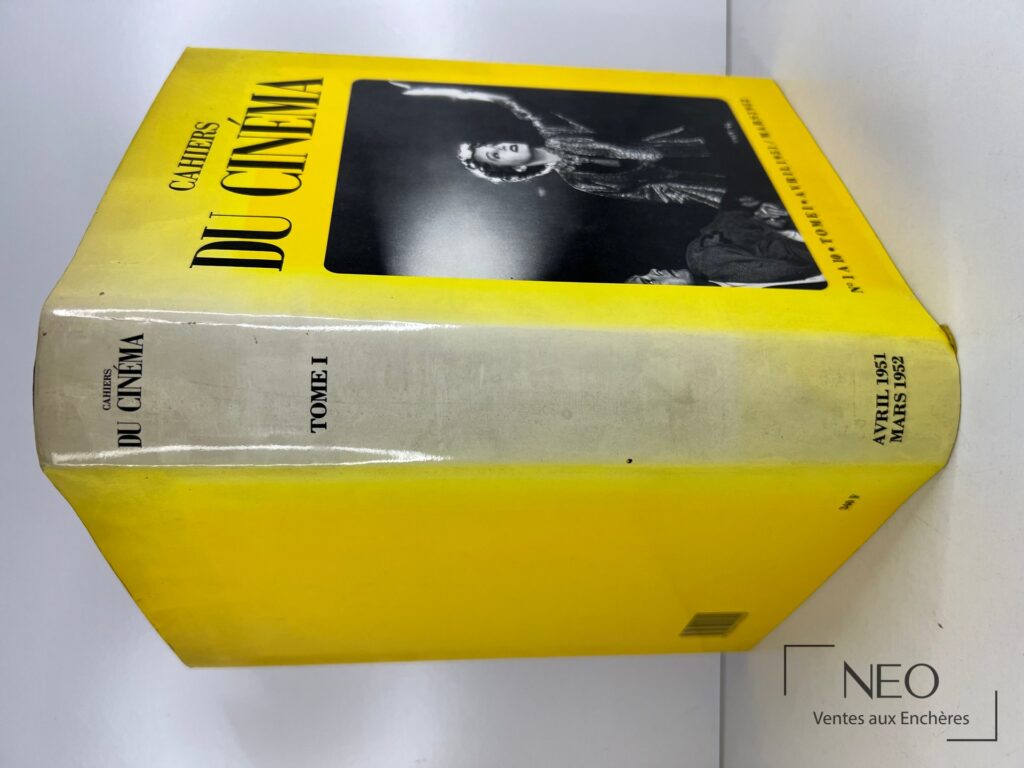 Ouvrage jaune Cahiers du cinéma vu de trois quarts