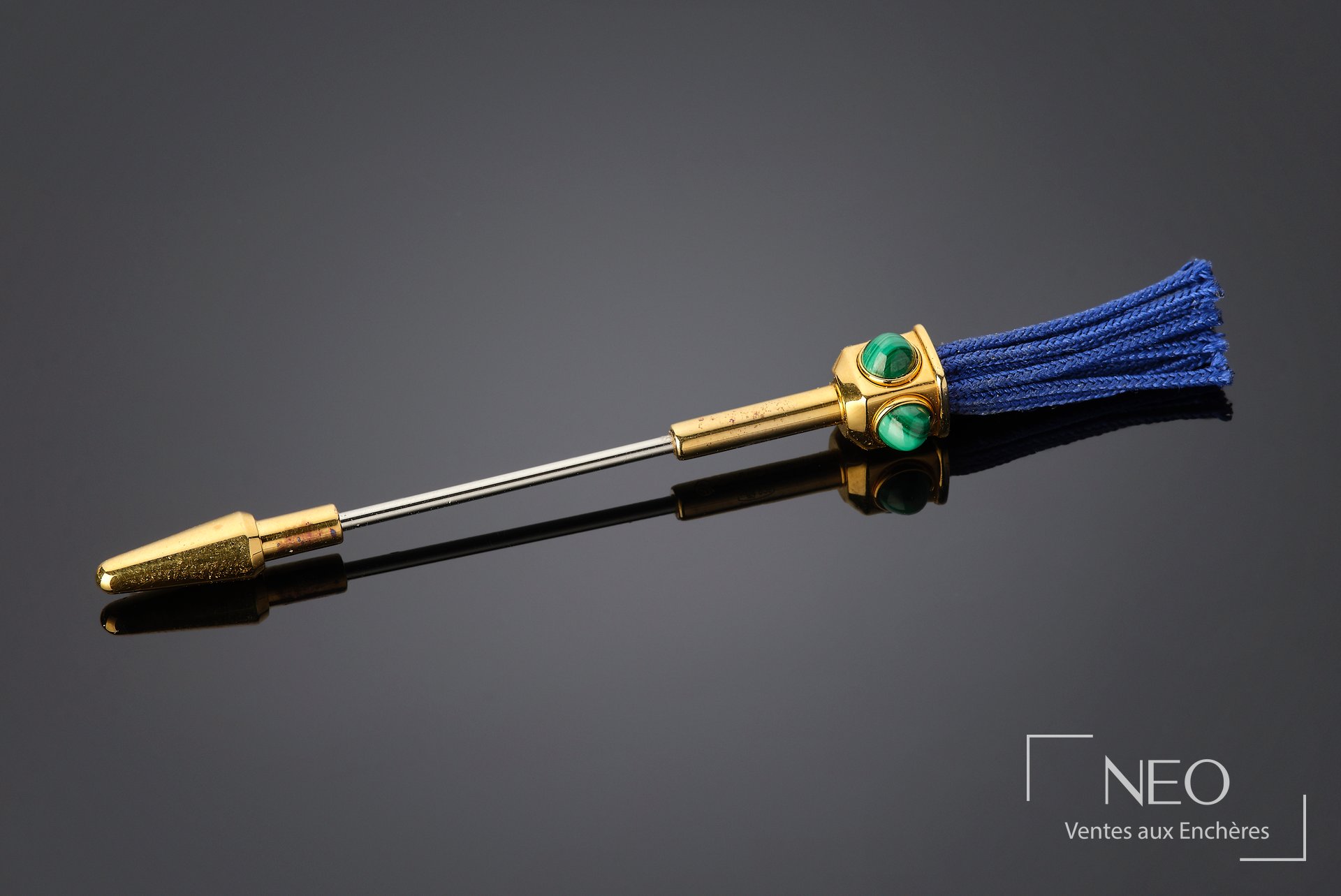 Cartier broche en vermeil à cabochons de malachite