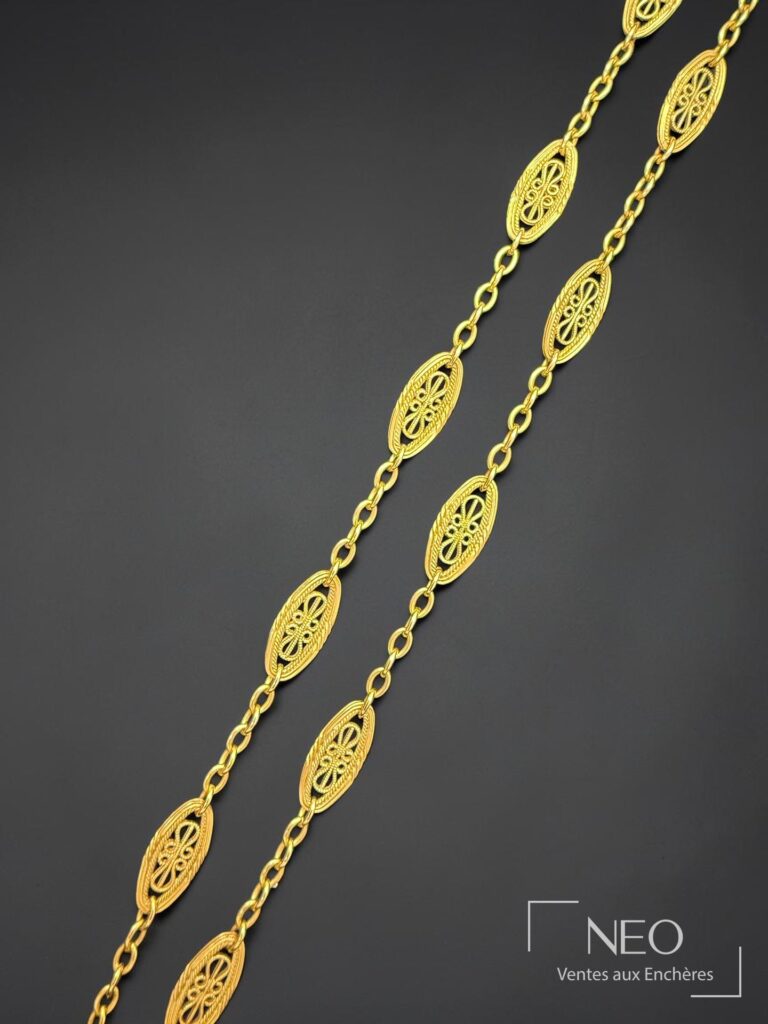 Chaîne de cou en or jaune à maille filigrane ajourée