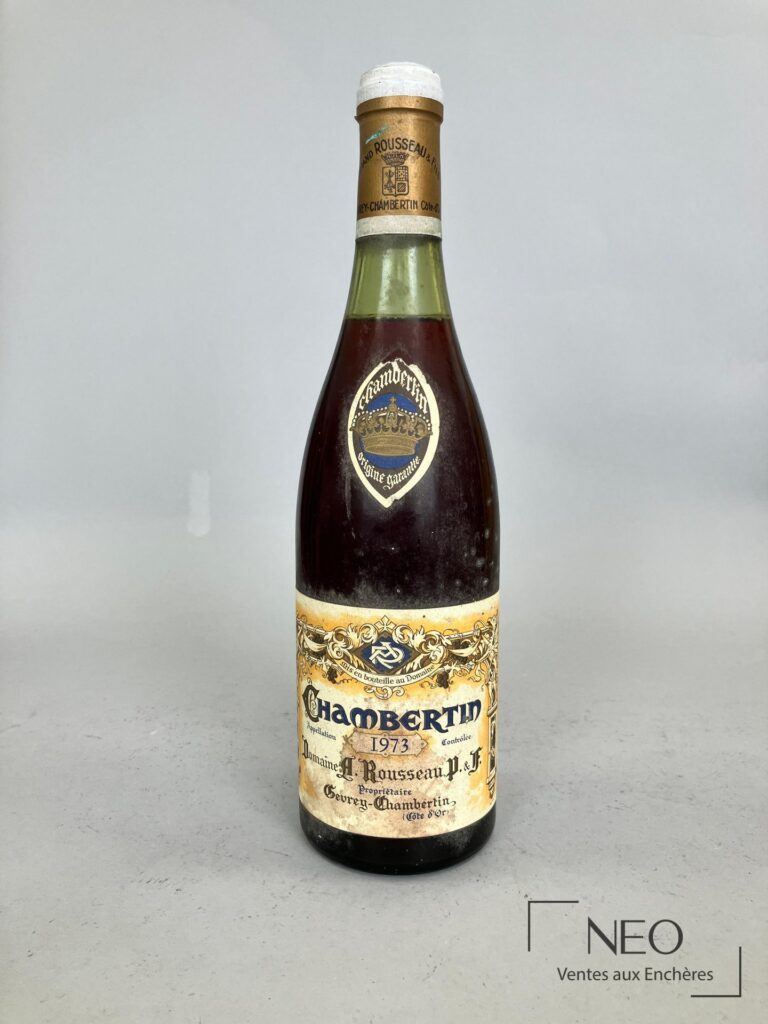 Bouteille de Chambertin Grand Cru Domaine Armand Rousseau 1973 vue de face