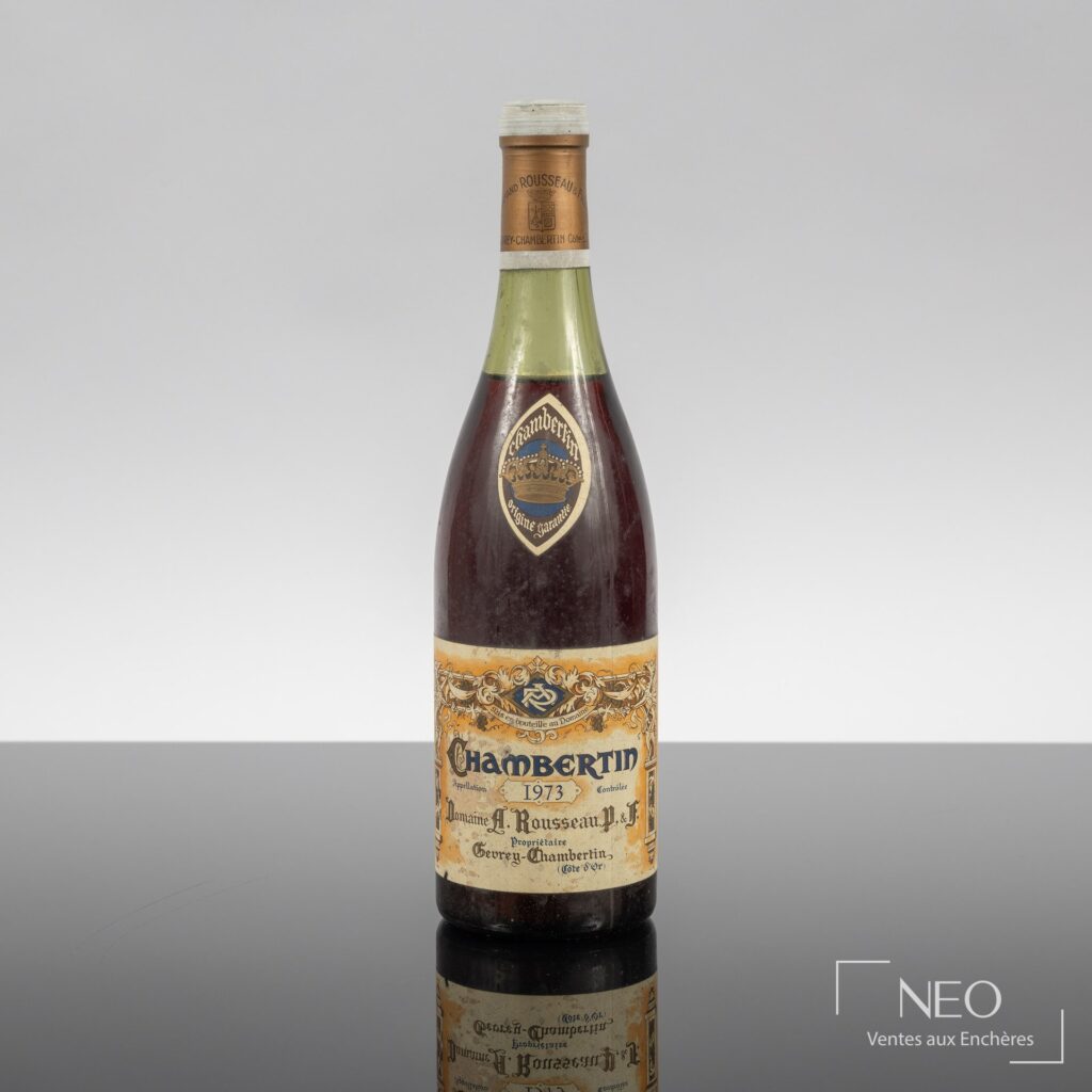 Bouteille de Chambertin Grand Cru 1973 Domaine Armand Rousseau vue de face