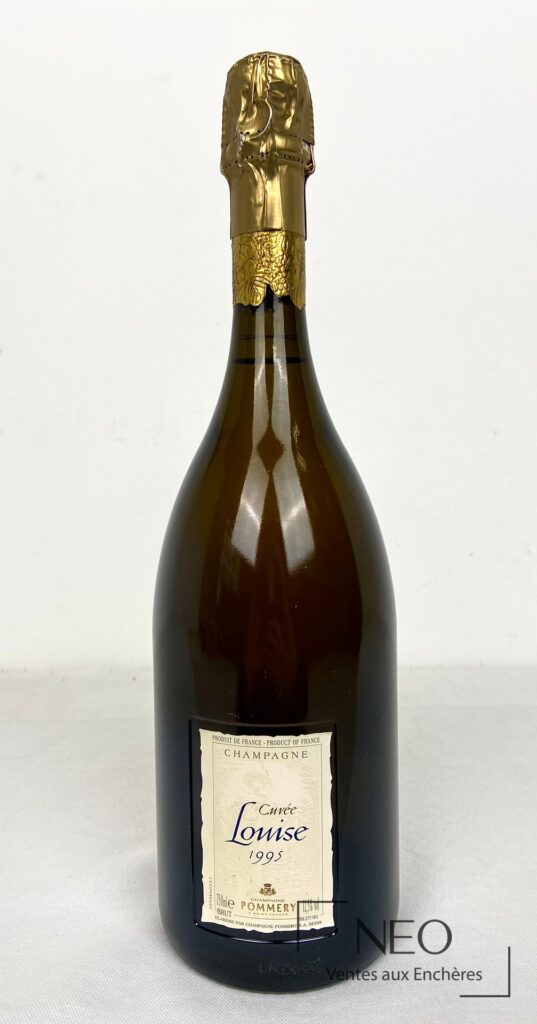 Bouteille de Champagne Pommery Cuvée Louise 1995 avec étiquette frontale visible