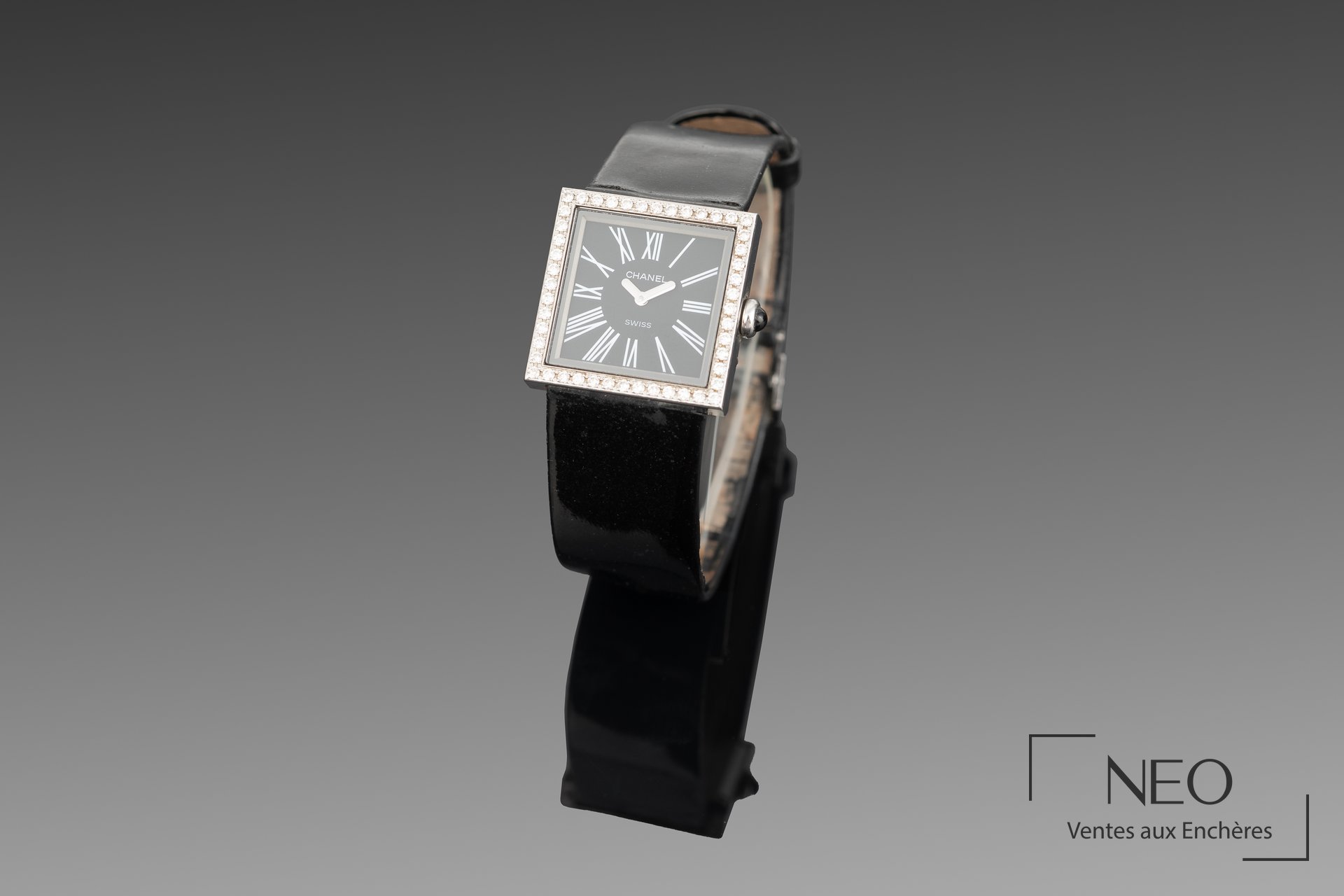Montre CHANEL Mademoiselle carrée