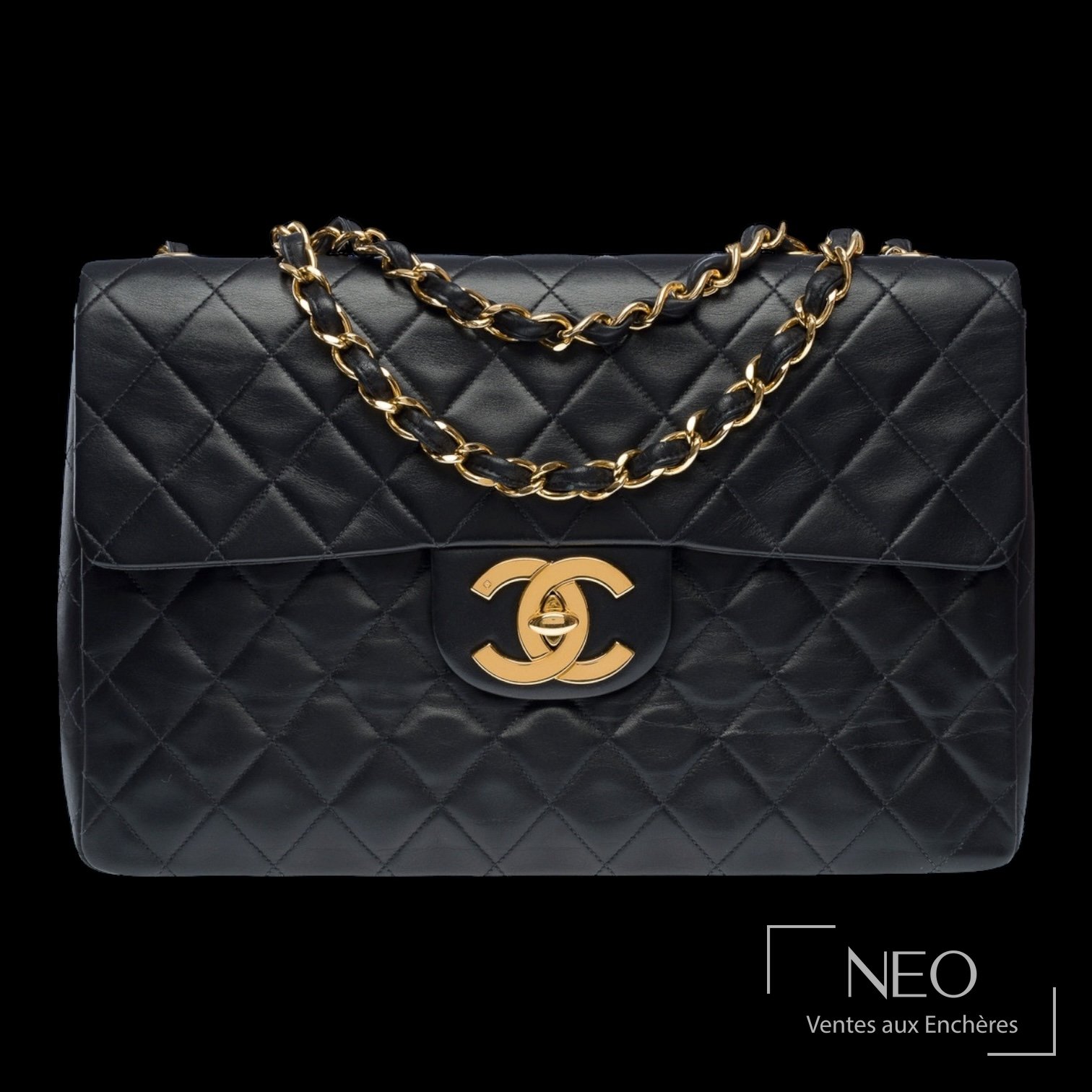 Sac Chanel Classique à rabats Maxi Jumbo en agneau matelassé noir