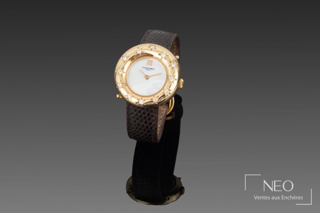 Montre bracelet CHAUMET ronde en or jaune