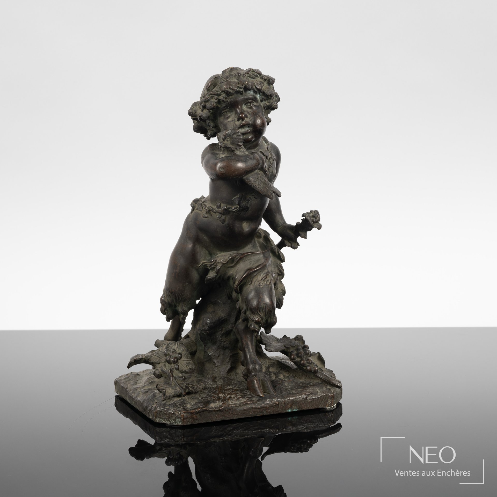 Claude-Michel Clodion, Satire à l’oiseau, épreuve en bronze à patine brune
