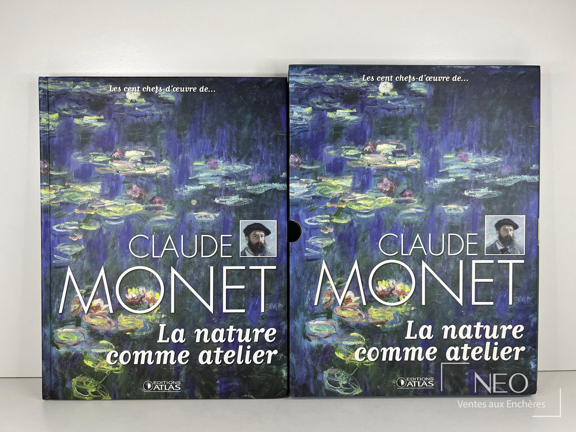 Deux exemplaires du livre Claude Monet sous coffret illustré
