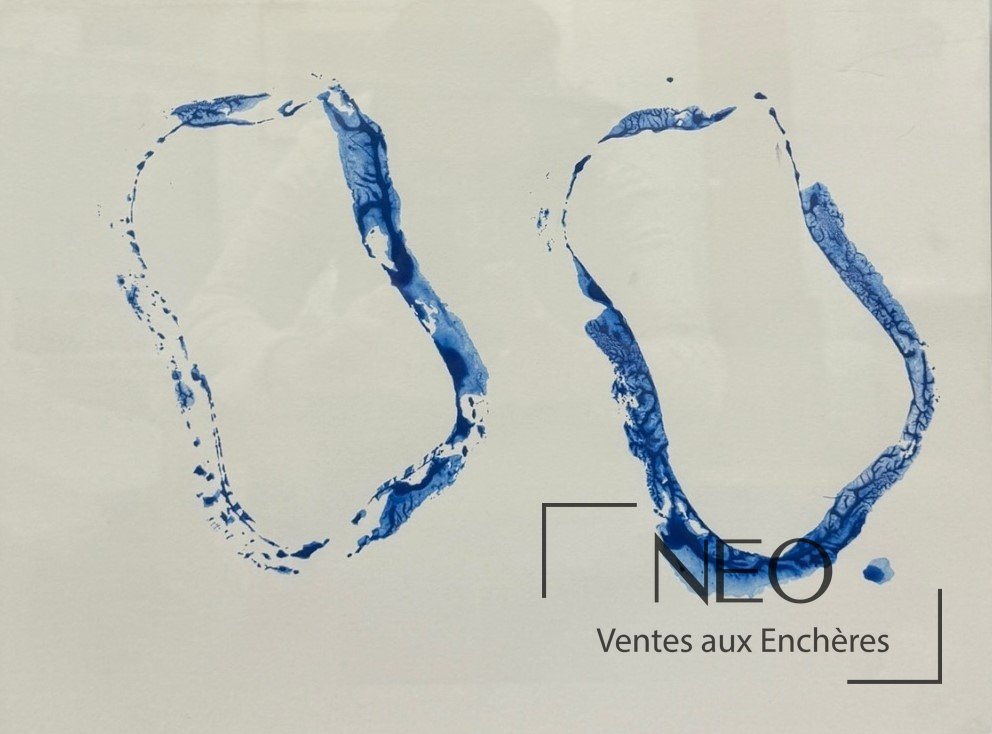 Composition abstraite de Claude Viallat aux empreintes bleues sur papier
