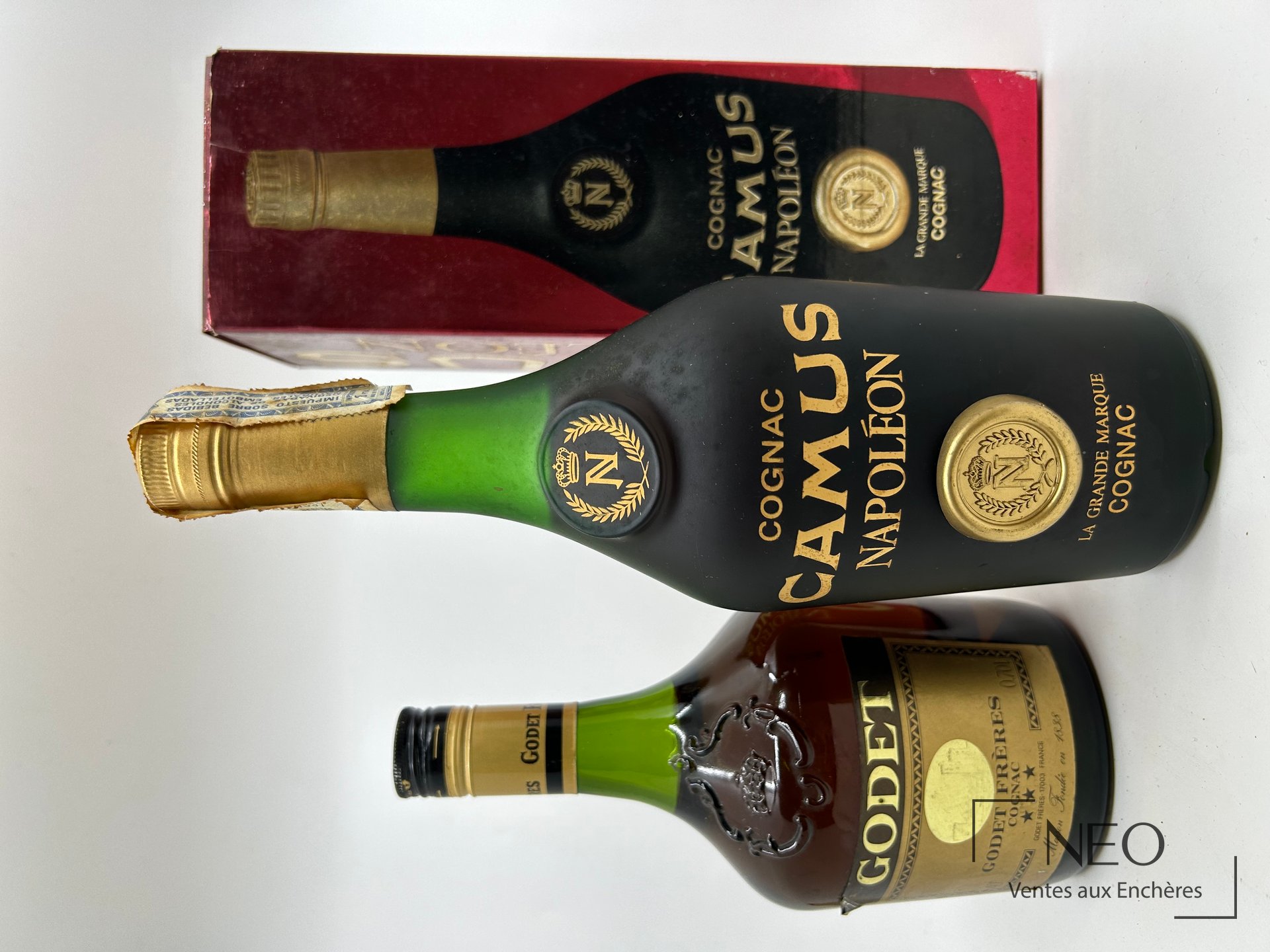 Cognac Camus Napoléon et Godet Frères, lot de deux bouteilles