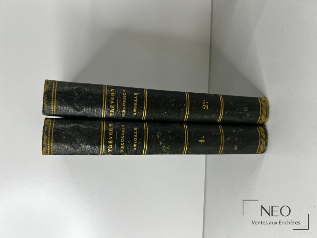 Deux volumes reliés en demi chagrin noir à titre doré sur le dos
