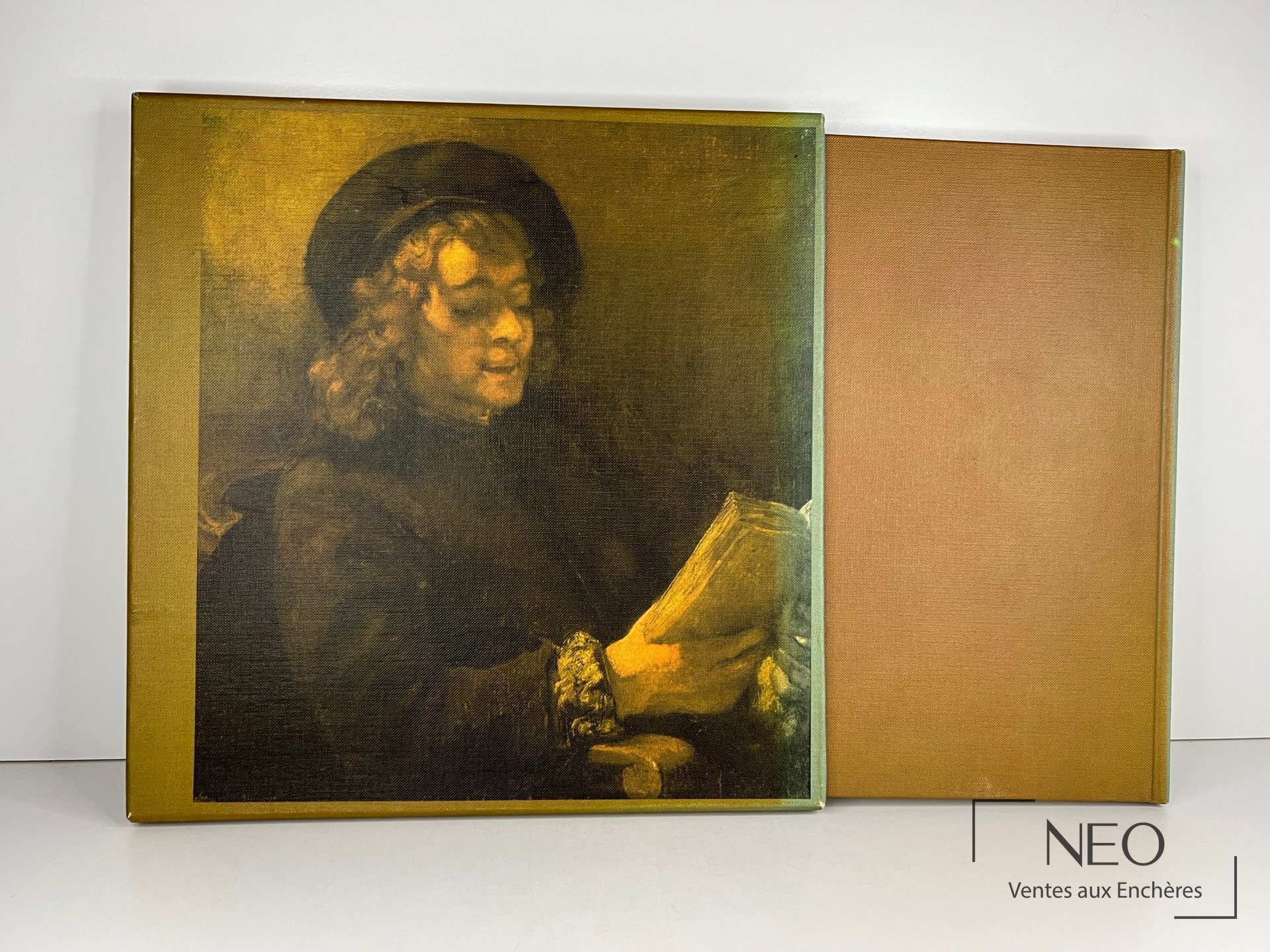 Livre illustré Rembrandt avec couverture sous coffret illustré