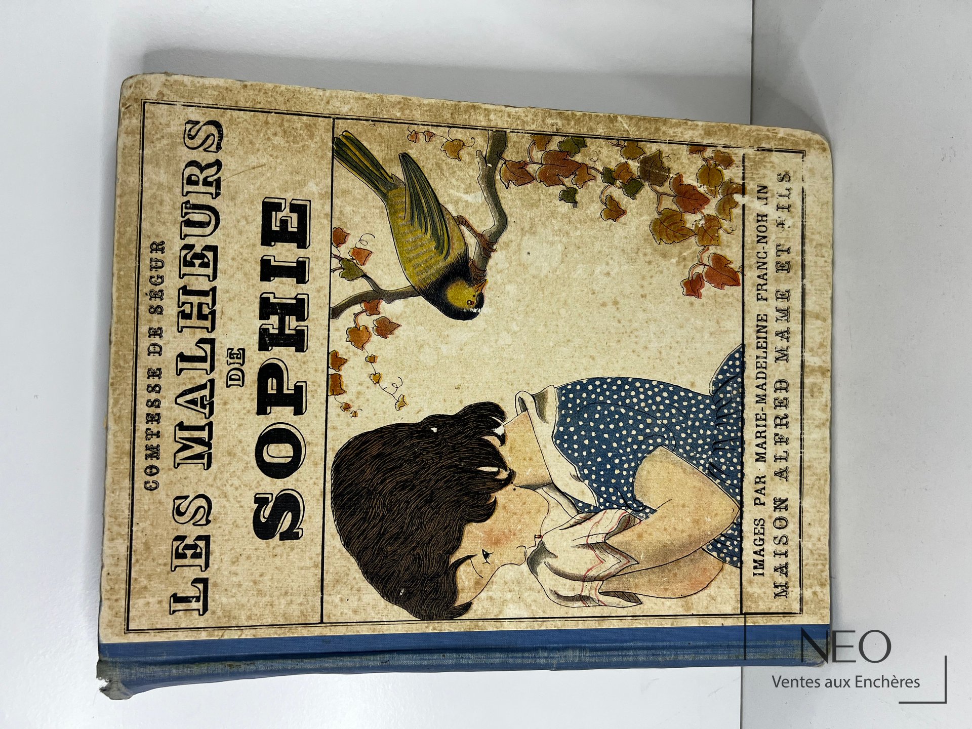 Couverture illustrée du livre Les malheurs de Sophie de la comtesse de Ségur