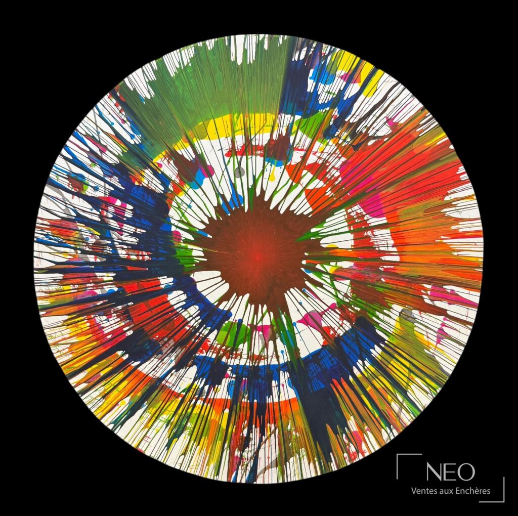 Composition circulaire colorée de Damien Hirst sur fond noir