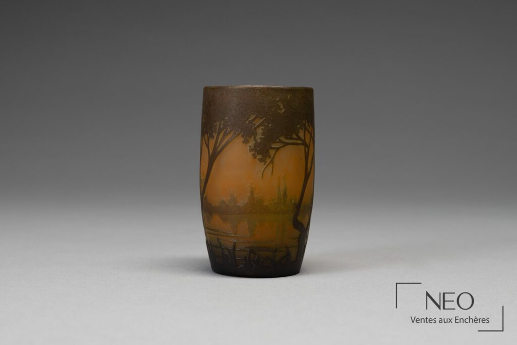 Vase en verre multicouche Daum frères