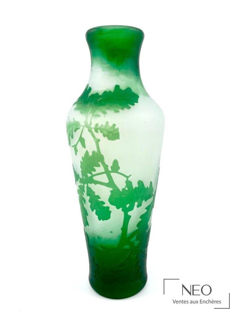 Vase balustre Daum Nancy en verre multicouches