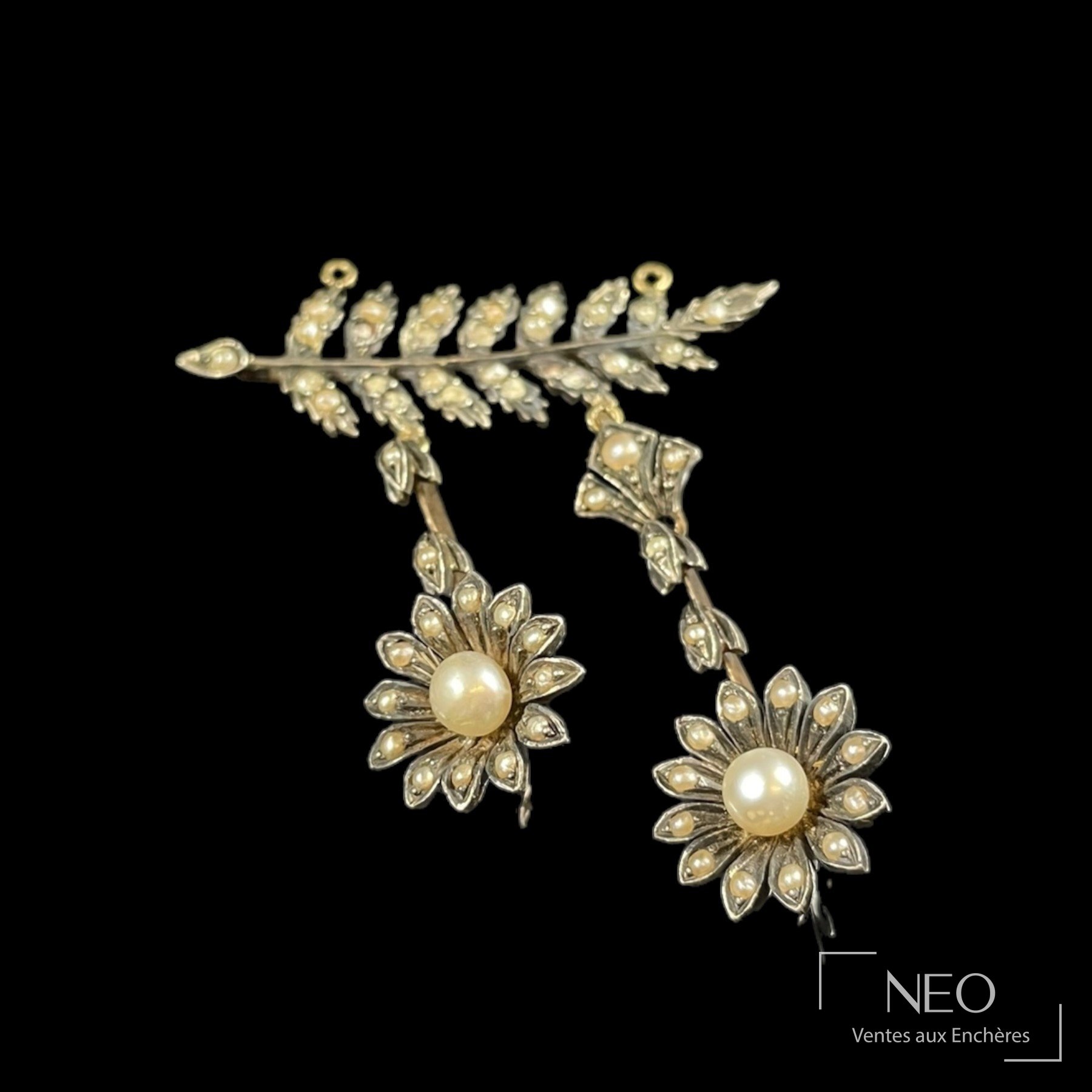 Débris de collier en or rose 18 carats et argent, fin du XIXe siècle