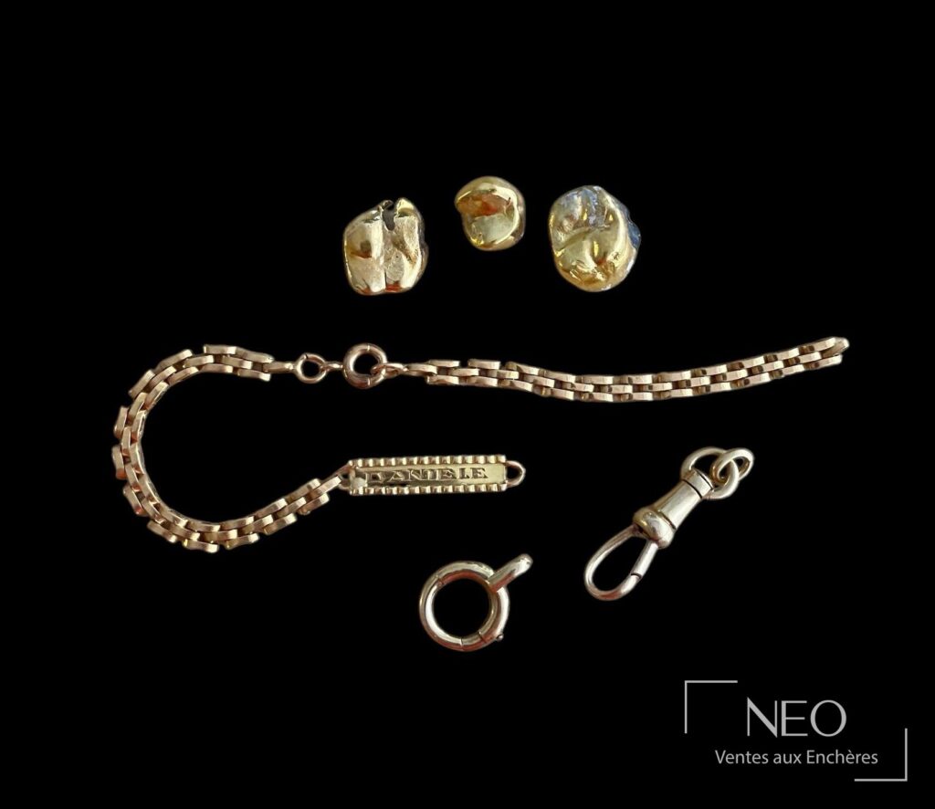 Lot de débris en or jaune 18 carats avec chaîne
