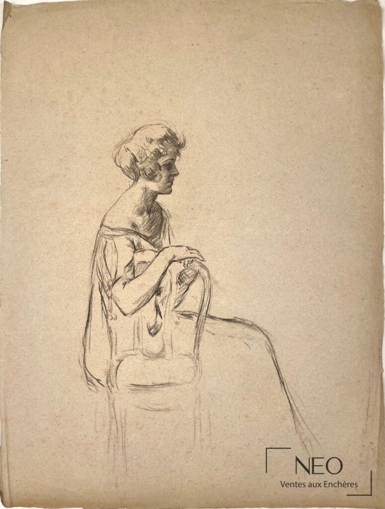 Étude au fusain d'une femme assise de profil sur papier teinté