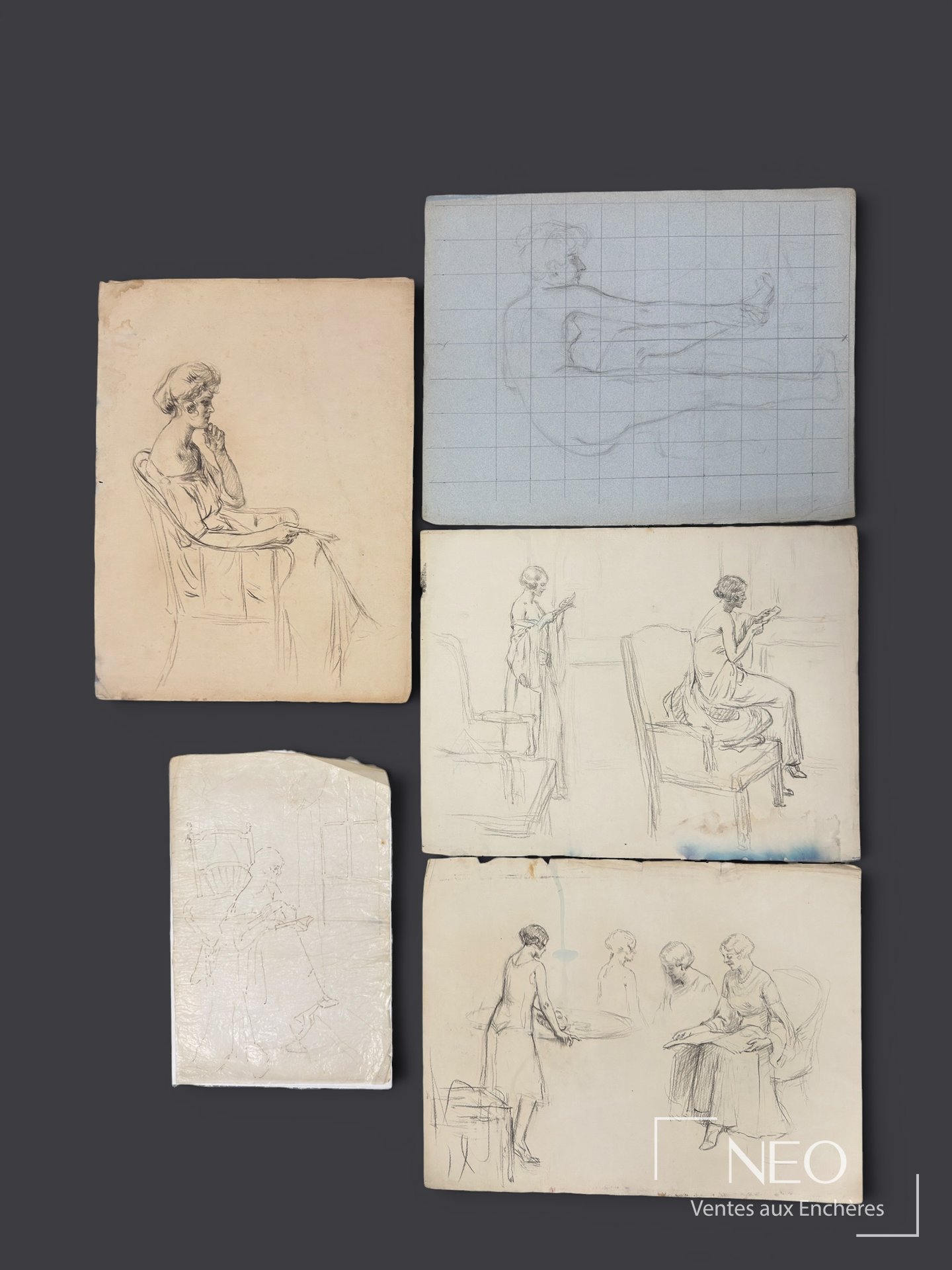 Attribués à Delphin Enjolras, ensemble de dessins de femmes