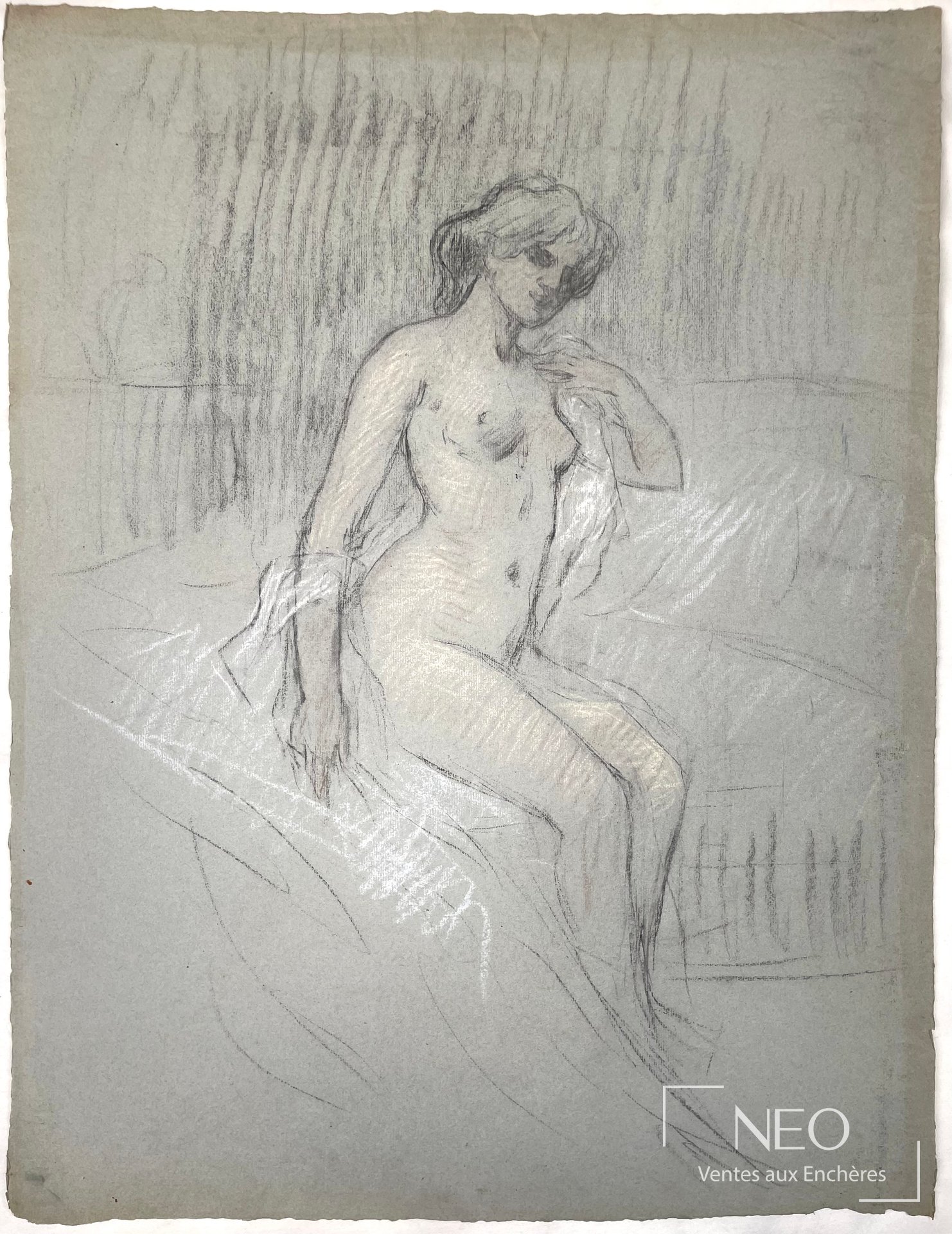 Étude de femme nue au crayon sur papier teinté