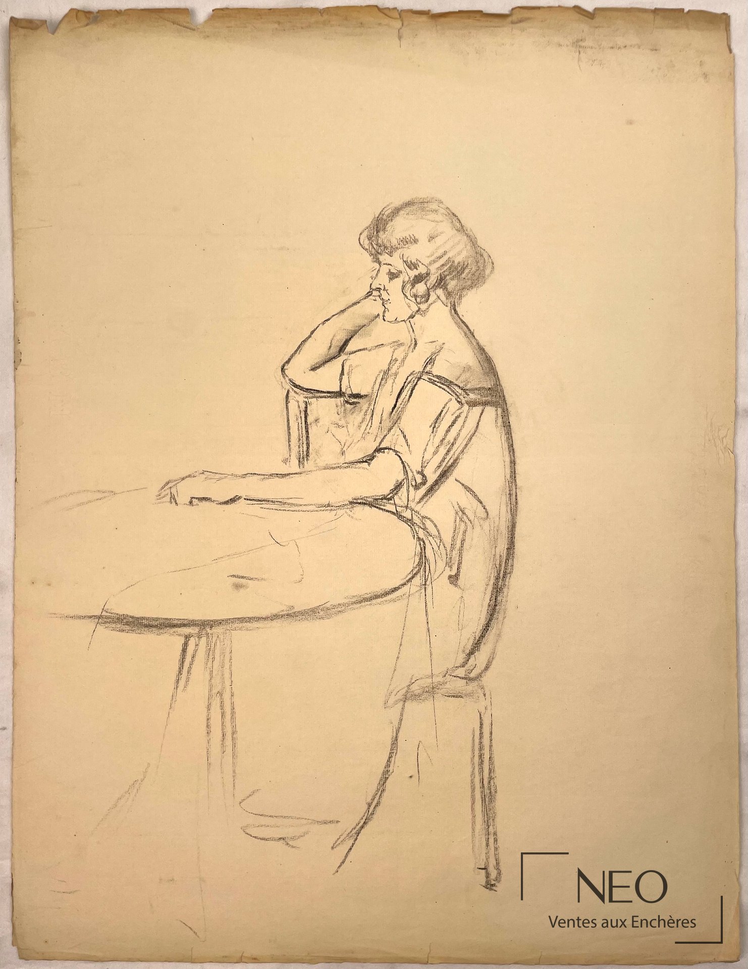 Delphin Enjolras, Femme accoudée sur une table, fusain sur papier