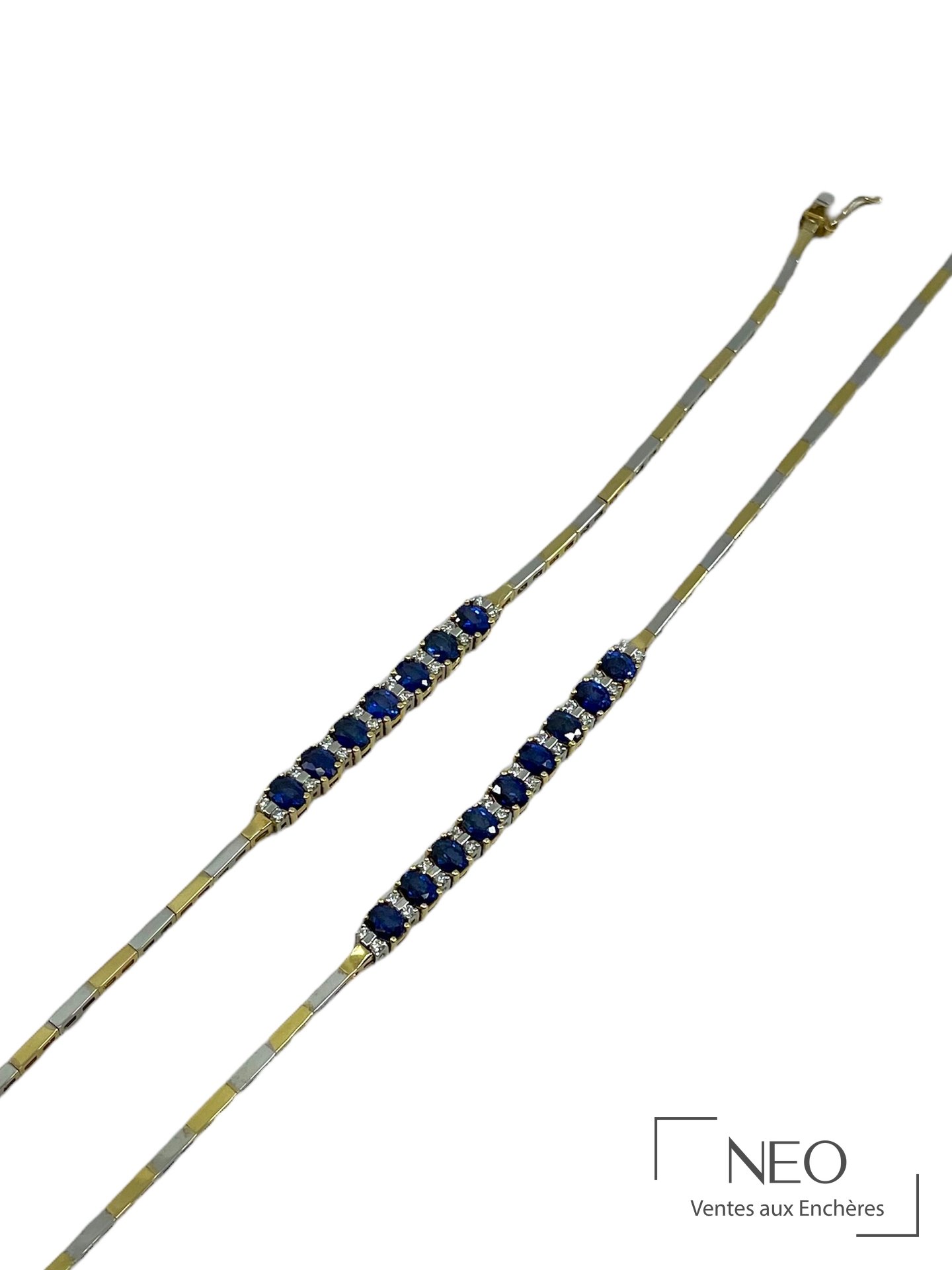 Demi parure en or jaune et gris 18 carats à saphirs et diamants