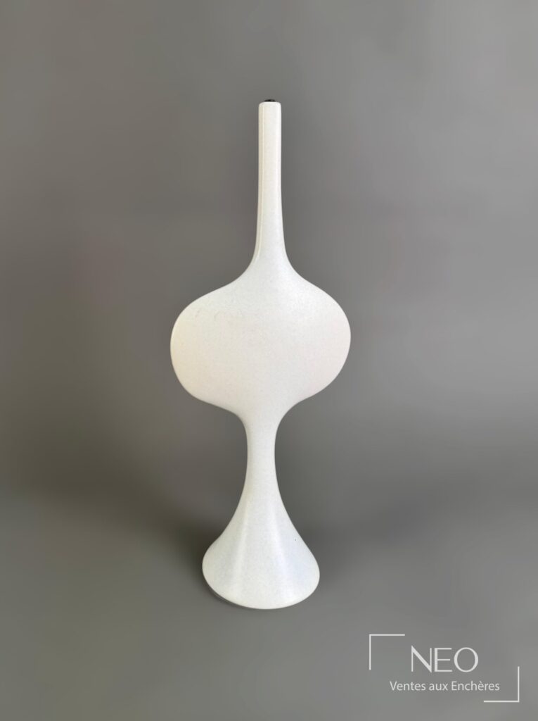 Pied de lampe en céramique émaillée blanche
